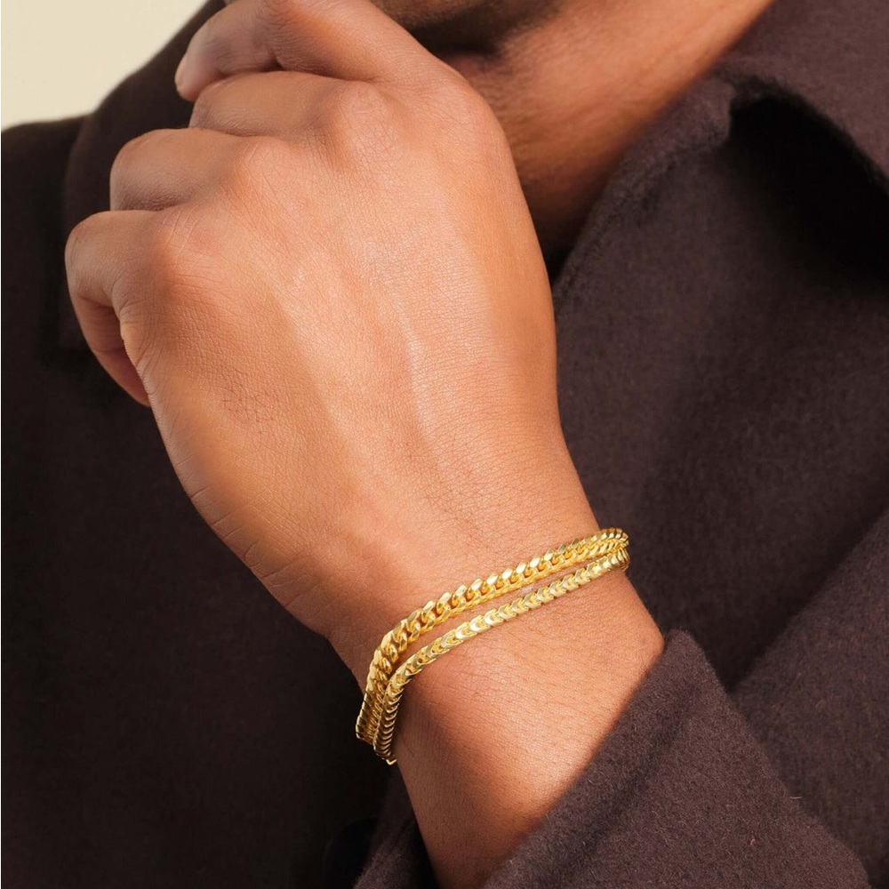 Jaxxon Sterling Silver Curb Chain Bracelet in Gold (8") - Picture 7 of 8